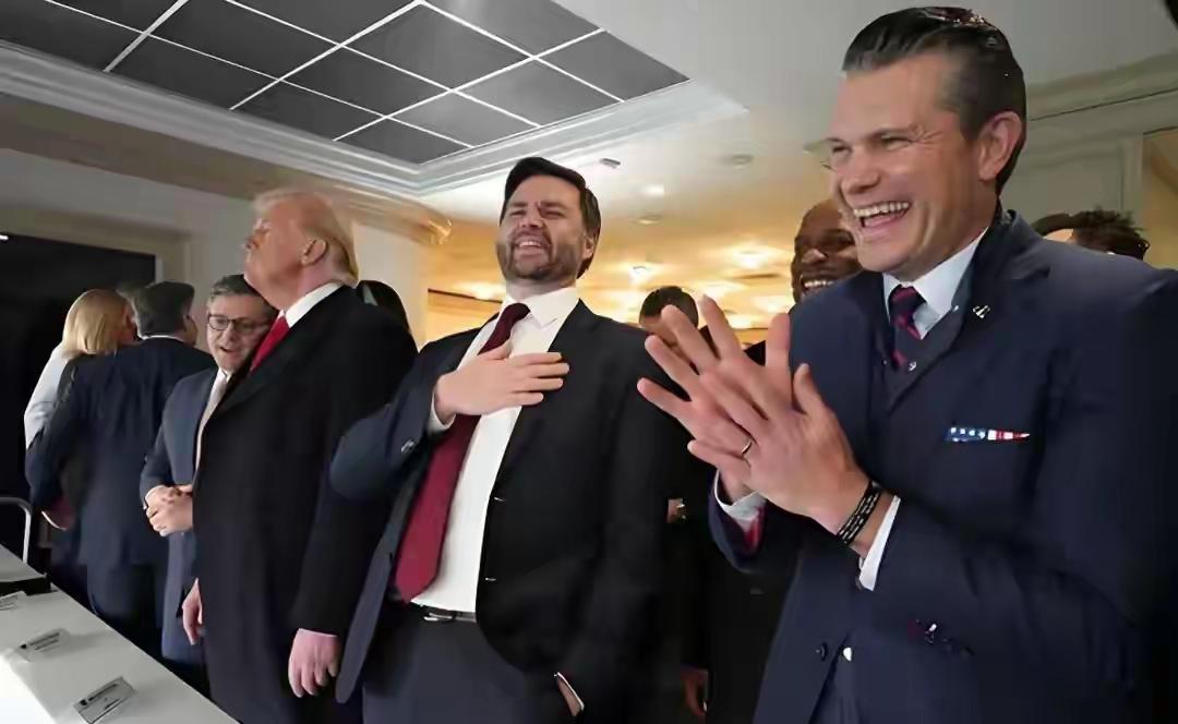 别抢石油了！美高官急呼特朗普大误判，中国砸千亿布局科技已超车在全球博弈的棋局上