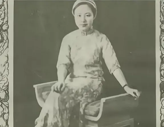 1926年，19岁的杨蕴如嫁给了文质彬彬的孙家大少爷，三天就闹着要离婚，母亲以为