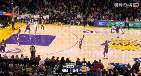 前后都不行——东契奇究竟该咋防？屁股后追着吧：他能降速利用大身躯靠着你，然后各