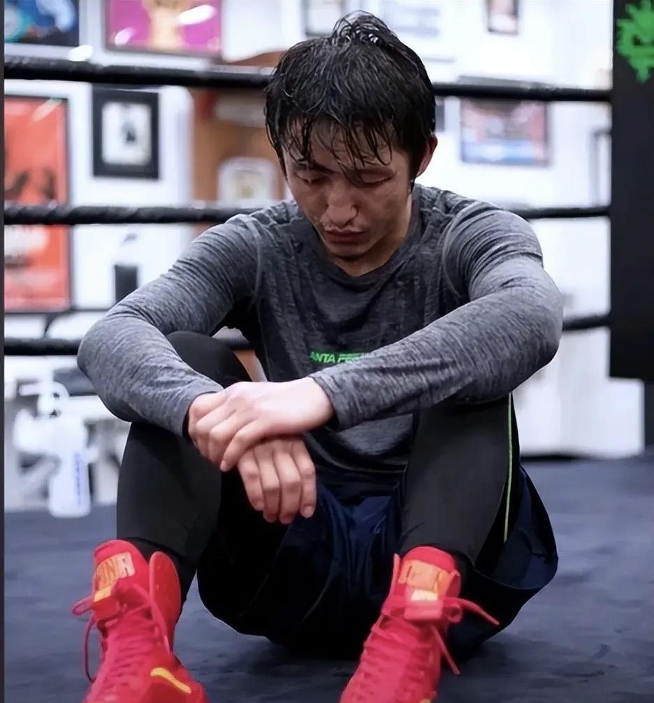 两个亿存银行，一天有多少利息？就算现在银行利息很低，但是两个亿啊，再这么着，一