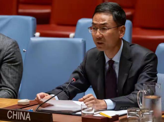 安理会上这三问，让德国代表当场僵住！反华终遭反噬 联合国安理会会议现场，中国