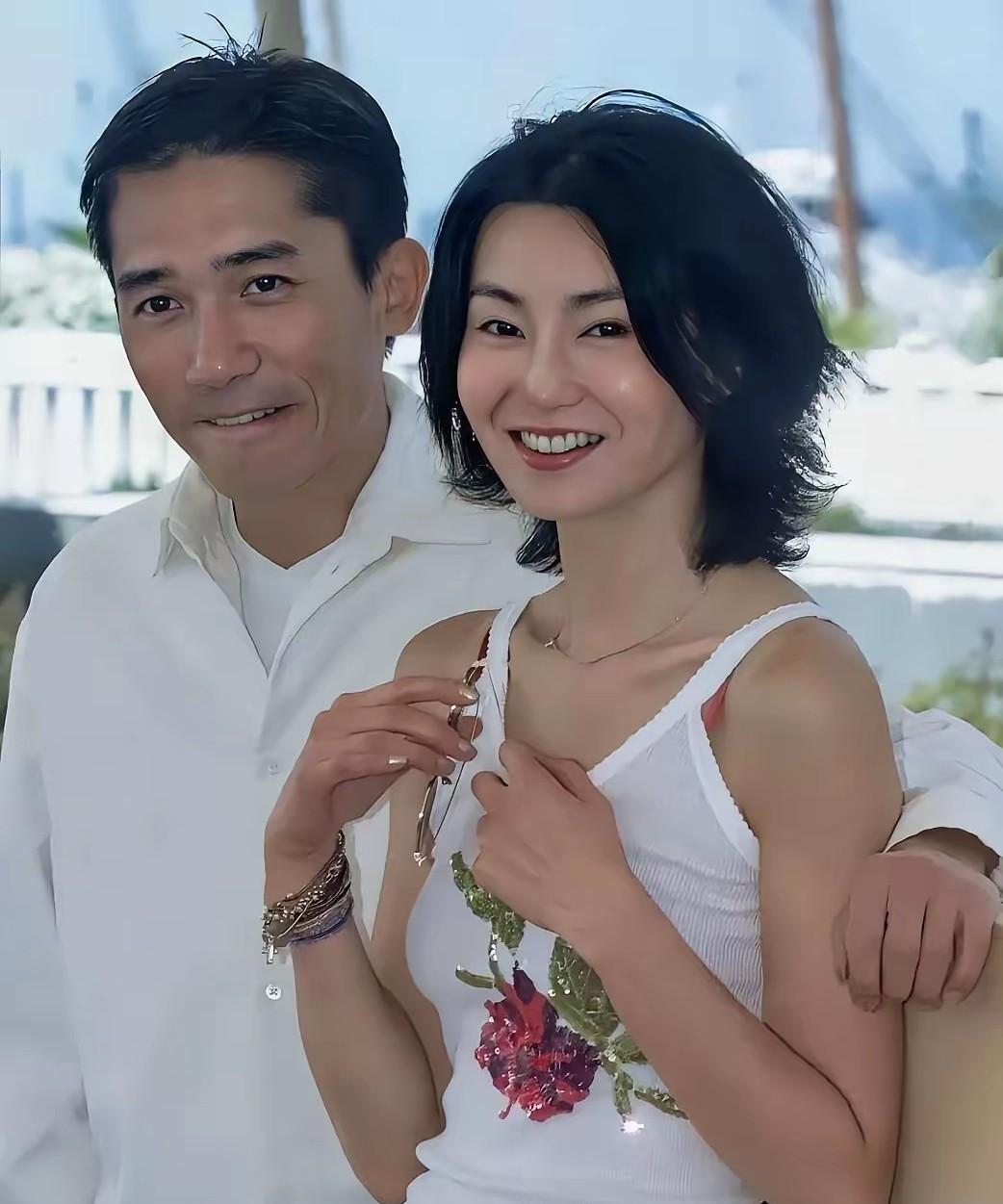 有人说，真替张曼玉不好意思。说她太天真了，60多岁的人了，还活的像个小孩，