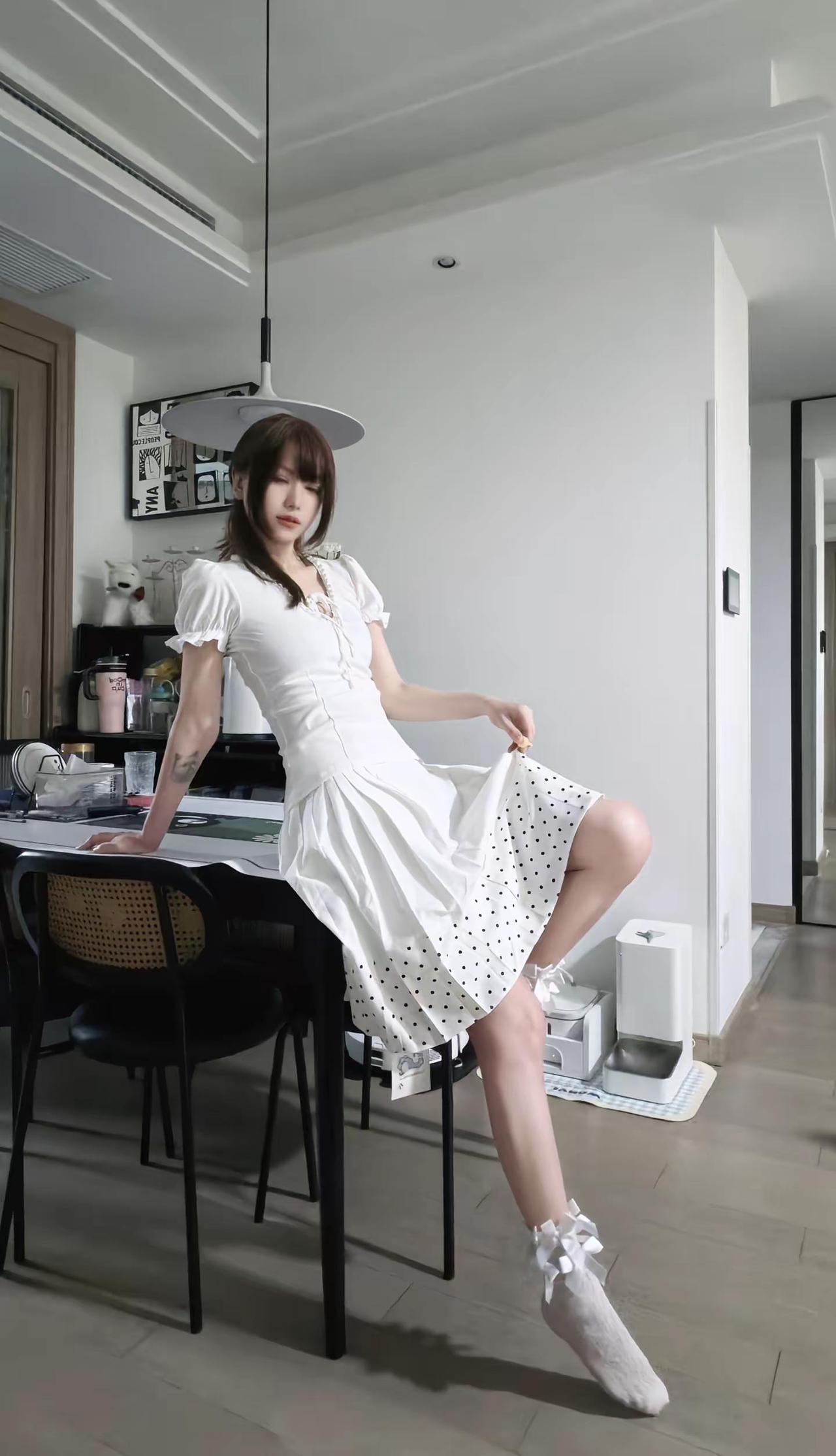 你的世界到底需不需要我的这份吵闹。穿搭的尽头是姐姐我的古早味穿搭白色系穿搭