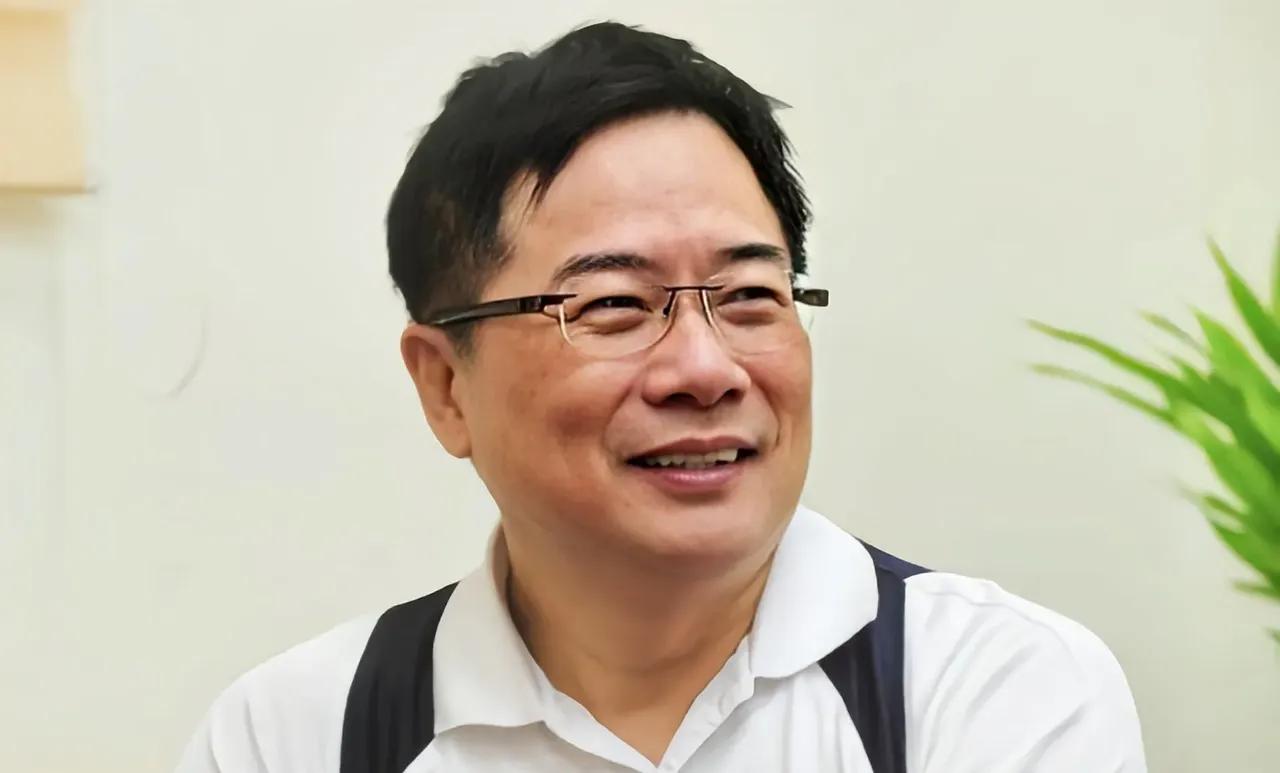 很多人担心，美军能不能像轰炸伊朗那样轰炸我们？台湾专家蔡正元曾毫不客气地表示，这