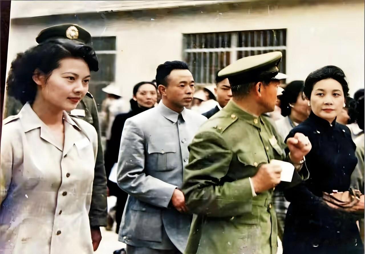 孙立人的红颜知己到底有多漂亮，看看她的真实影像就知道了。黄正，孙立人的秘书兼情