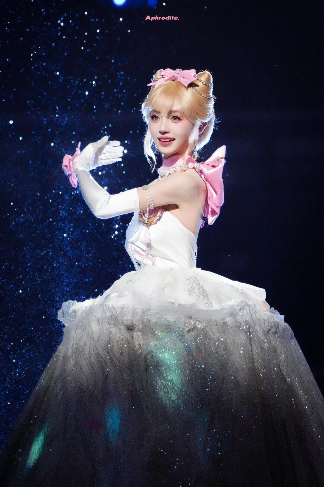 这是真猫咪！田曦薇这几张美鼠啦​​​