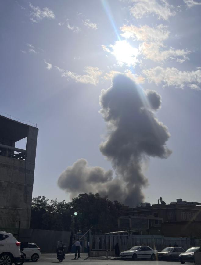 朝鲜有一套活下来的逻辑：美国惹我，我打韩国——伊朗现在面对的局面，和当年朝鲜的处