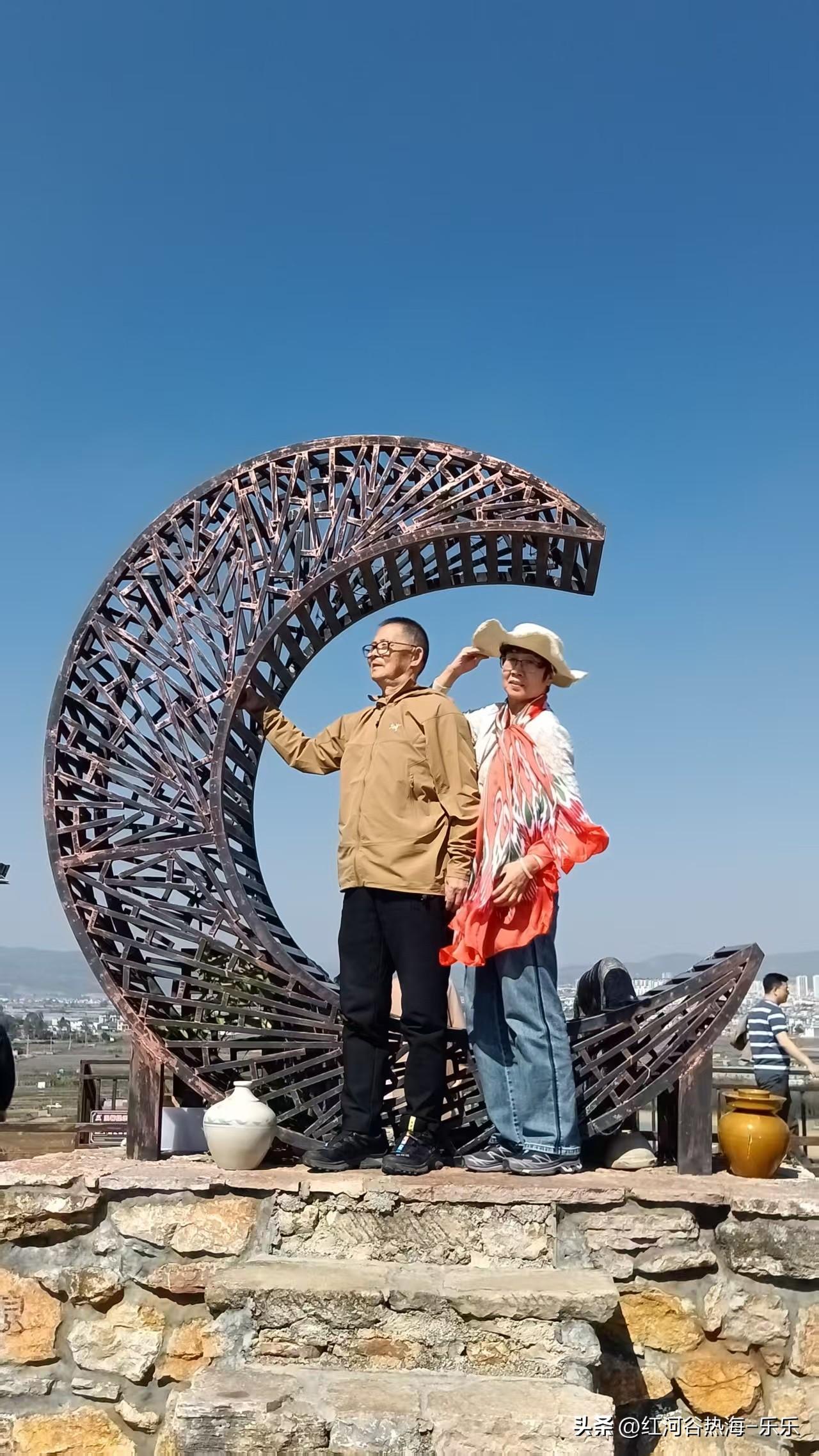 近十年都很难挣老人的钱。银发经济要真正火起来起码得10年、20年以后了。因为