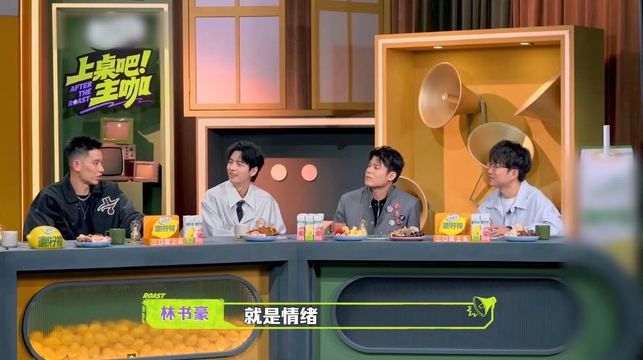 林书豪爆科比私下性格林书豪在访谈中直言，科比私下大部分时间较为严肃，但偶尔也会展