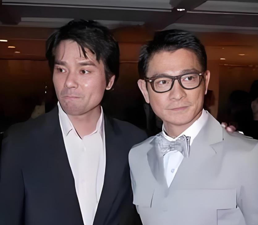 一天，刘德华约“东莞仔”林家栋吃饭，故意放鸽子，并喊了一个美女去赴约。林家栋气得