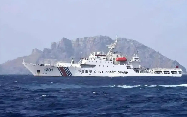 胆子越来越大，日本飞机闯入我领空5分钟，被中方战机当场驱逐