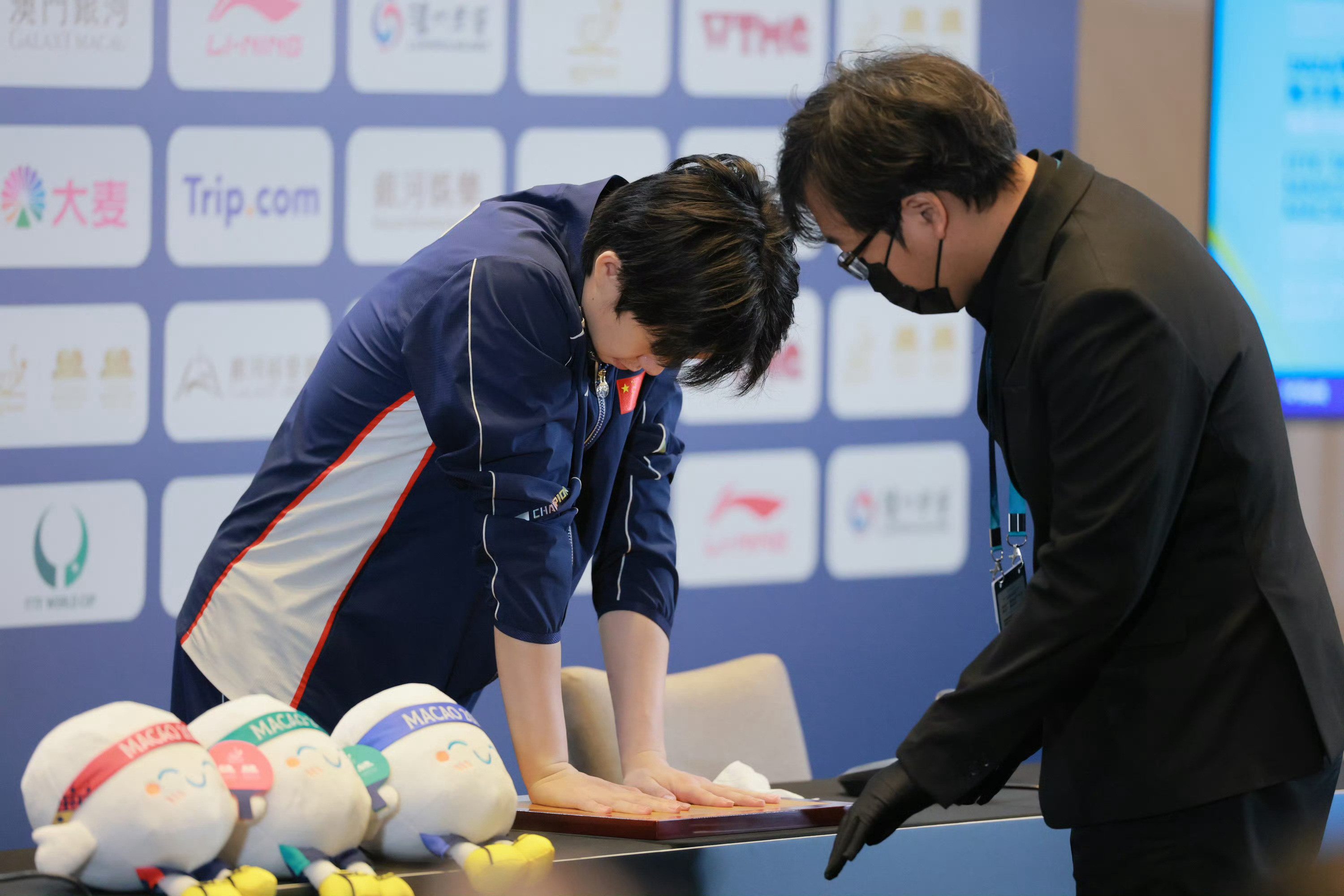 超用力的整个身体都压下去了🖐🏻😆