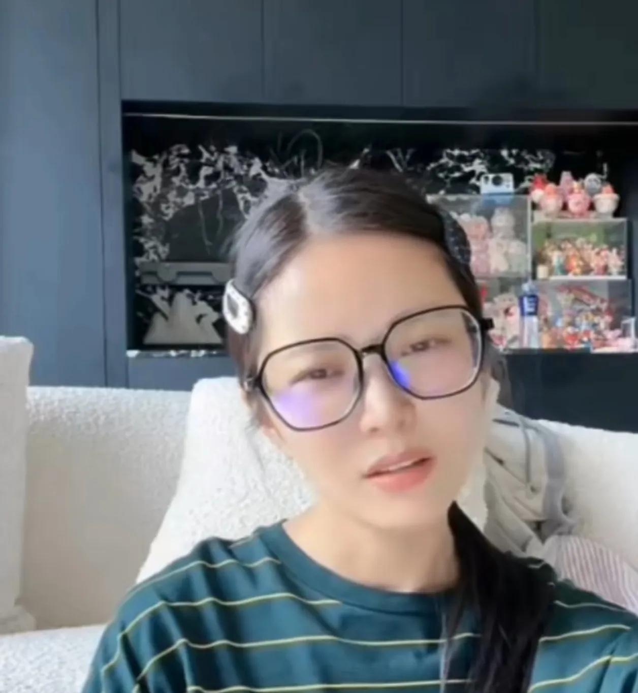 杜淳老婆应该是这样开始做自媒体的:杜淳老婆:我不能当全职太太，想找点事干。