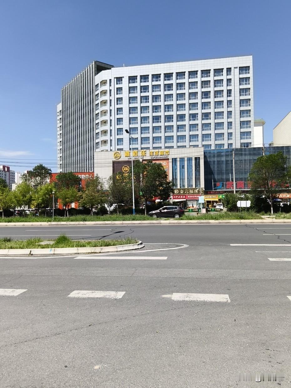 兰州新区不愧是西北第一个国家级新区，全国只有5个新区，兰州新区就是其中的一个，可