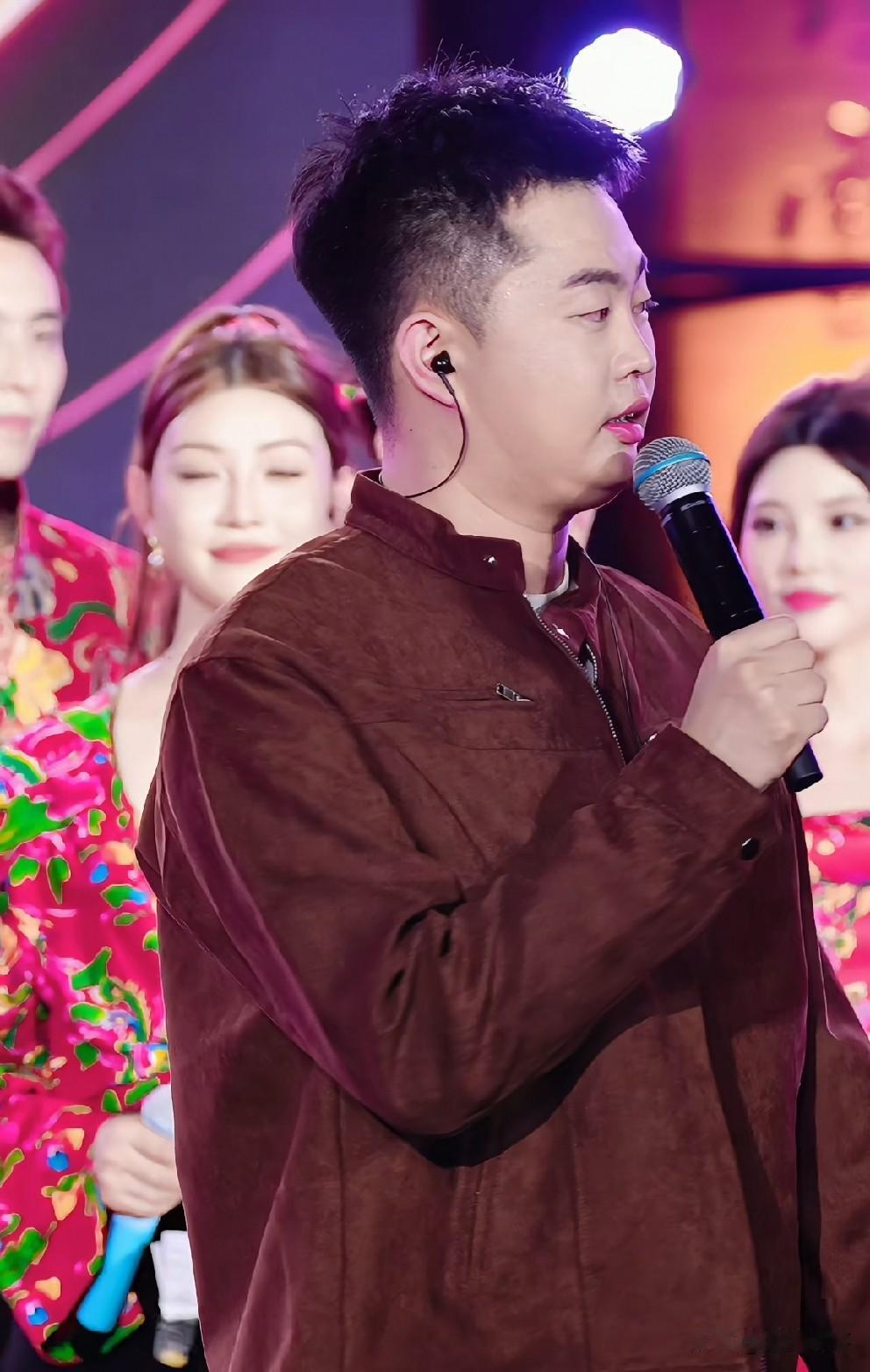 巴扎黑助力JLV达人秀，演唱2首歌！2026年7月29日
