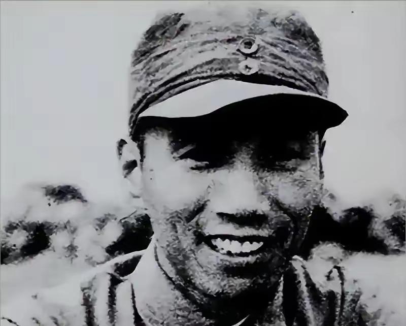 1941年，一个国军团长拖着山炮营投了新四军，重伤垂死被张爱萍硬给救活，谁都没想