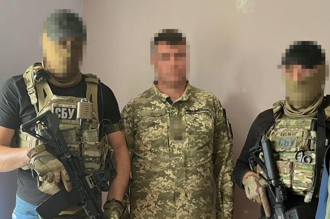 周三凌晨，乌媒惊爆乌克兰空军飞行员教官内部发现俄罗斯“鼹鼠”周三凌晨，乌克兰媒