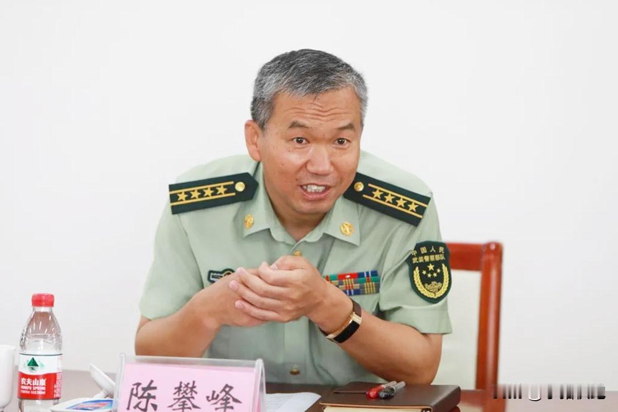 0.1秒绝杀暴恐分子！一等功铁血支队长，从不靠光环吃老本陈攀峰，武警北京总