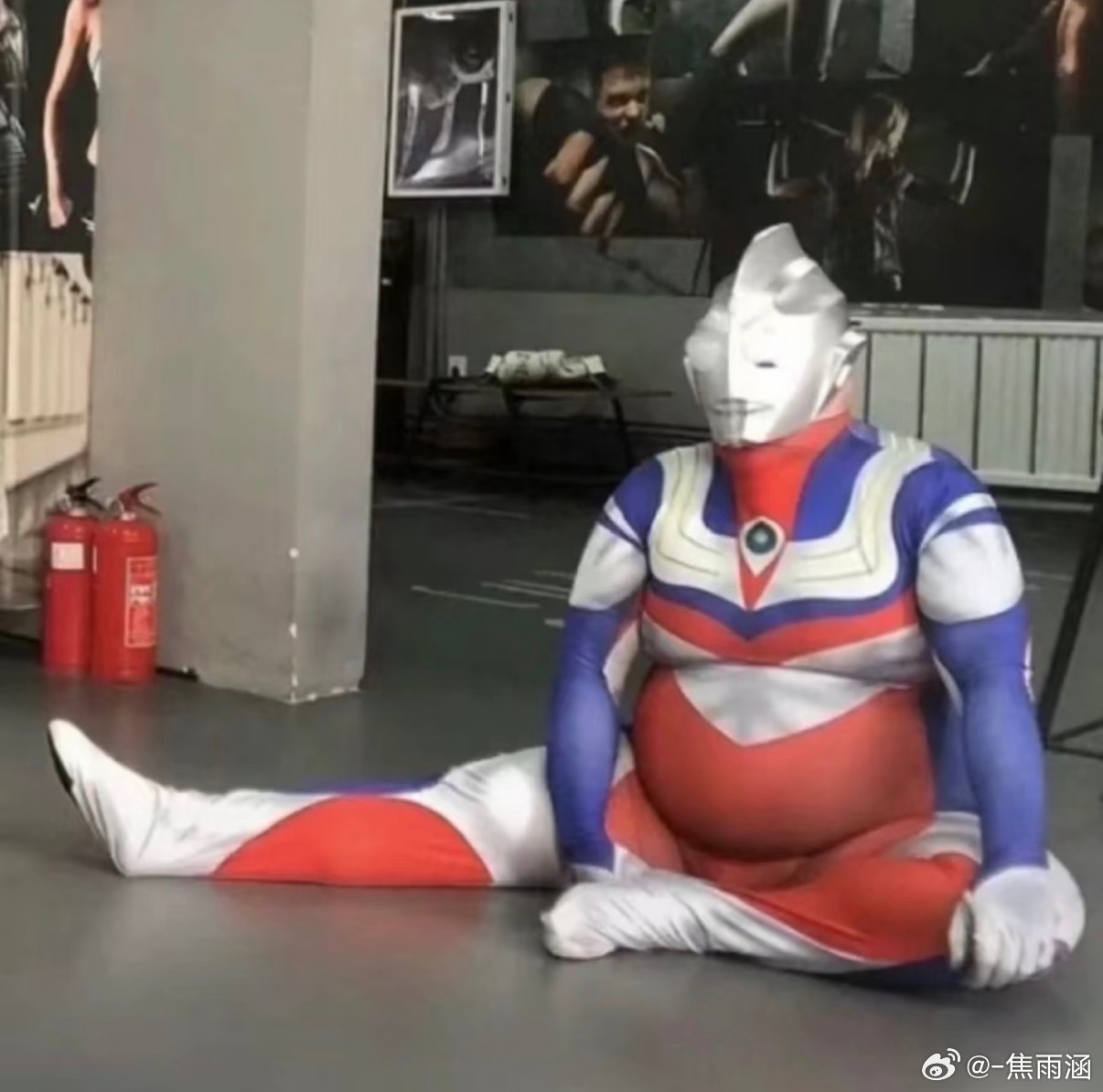 孕晚期的威力果真不只是说说除了这两天下雨闷的每天都要吸氧以外我已经是第二次早上一