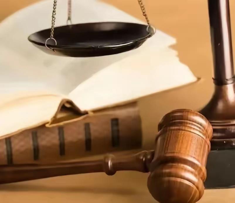 河北，一女子做妇科体检，可医生刚检查完隐私部位，并未让她穿裤子，而是让实习生再重