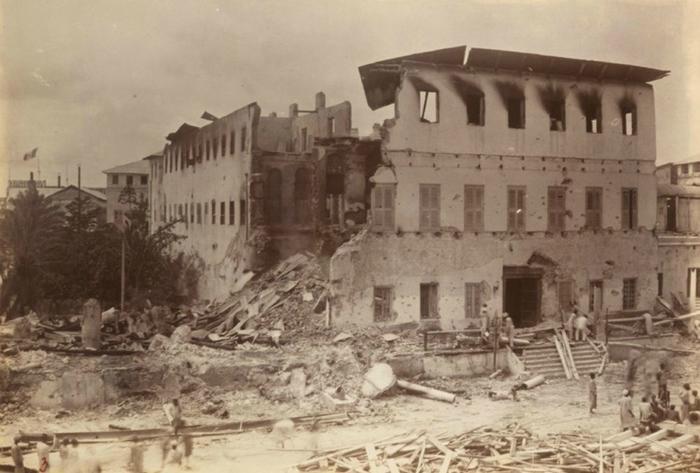 要说历史上最离谱的战争，必须得提1896年英国和桑给巴尔帝国那一场——从头到尾才