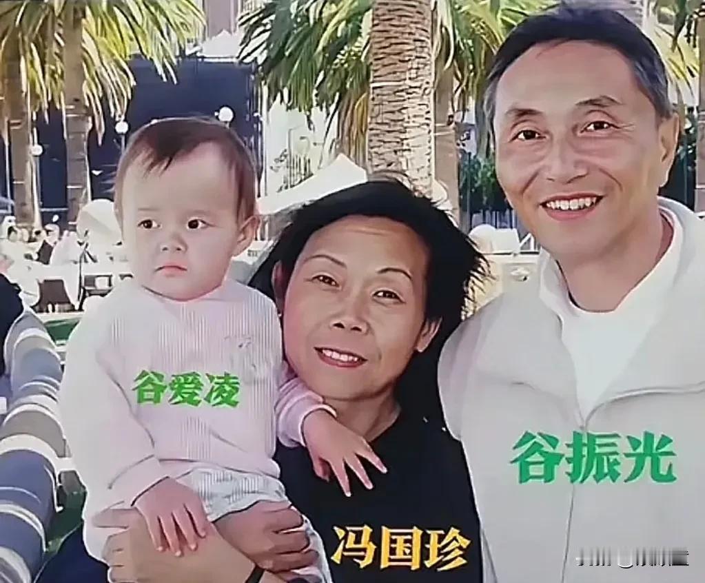 谷爱凌代表中国参赛不意外！虽然她出生在美国，但从小到大陪伴她的人是妈妈、外婆、