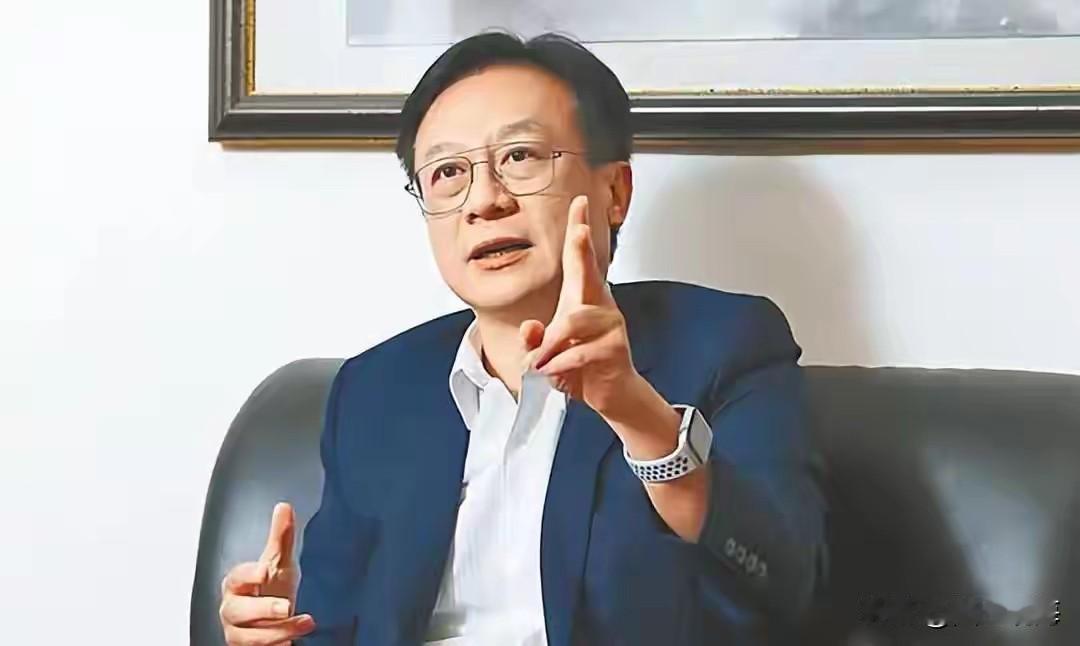 卓伯源作为彰化前任县长，两次参选过国民党主席！虽然落选，但作为一个忠贞党员，国