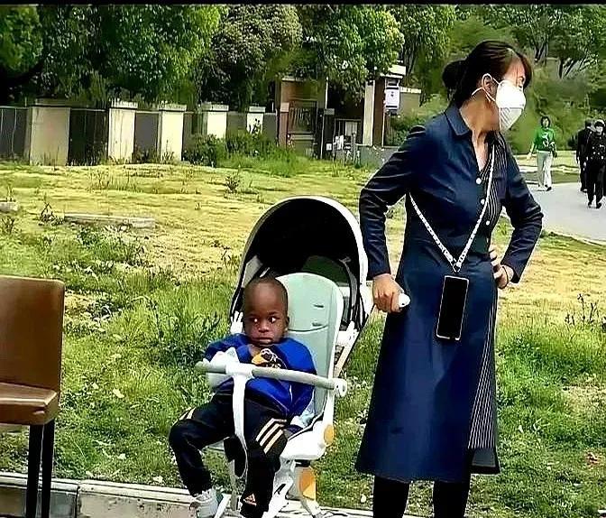 中非混血儿数量激增？有专家预测，到2030年，中非混血儿数量将剧增到1500万