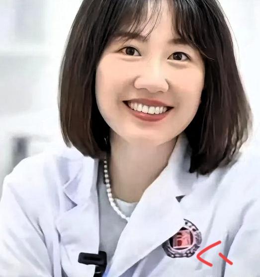 祖雄兵和曾琦的例子，戳破了一个残酷真相：高学历和高职位，从来都不等于高道德和高自