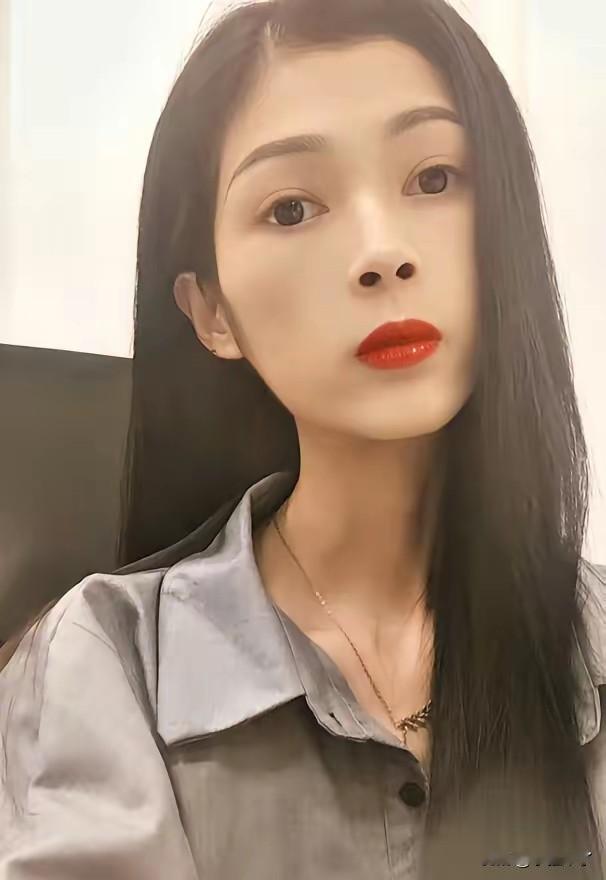 12月17号，27岁广东美女“巧巧”去世，最后状态，骨瘦如柴，只有35斤！原来并