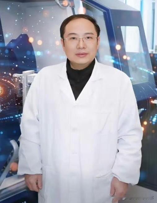 江苏科大这出戏，比电视剧还敢拍。郭伟，一个只有高中学历的人，居然能在高校里