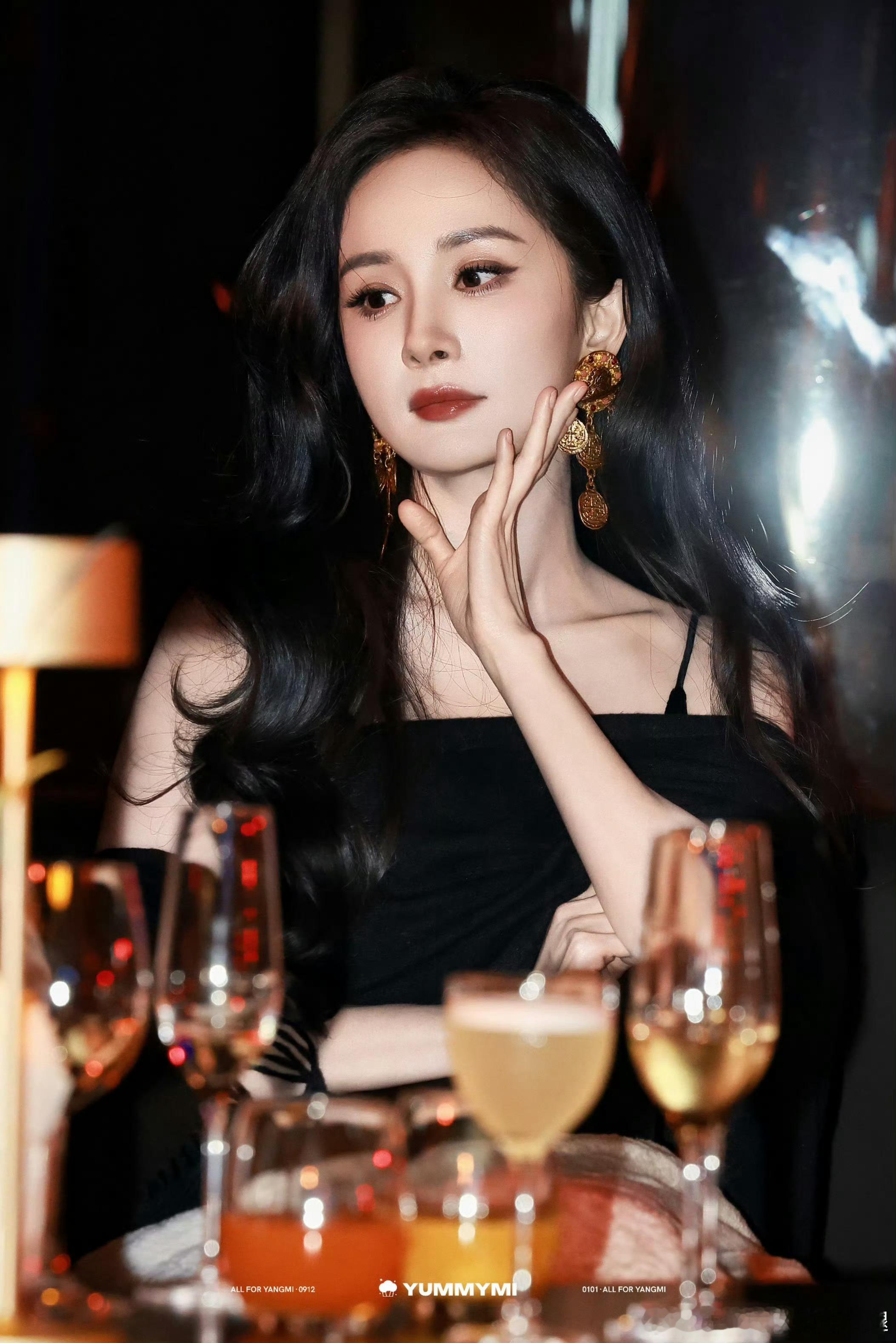 杨幂豹纹这套后劲好大