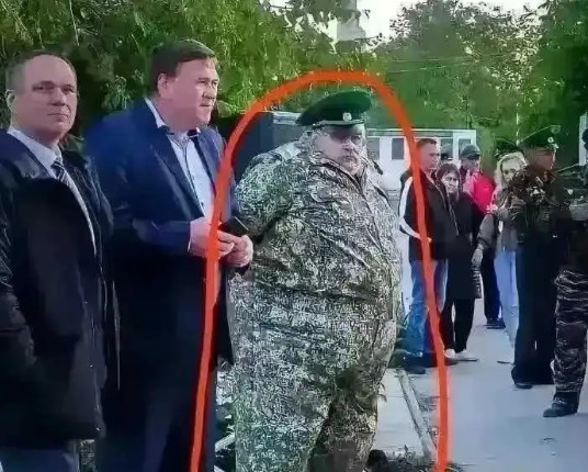 冷知识，这货是个司令!！