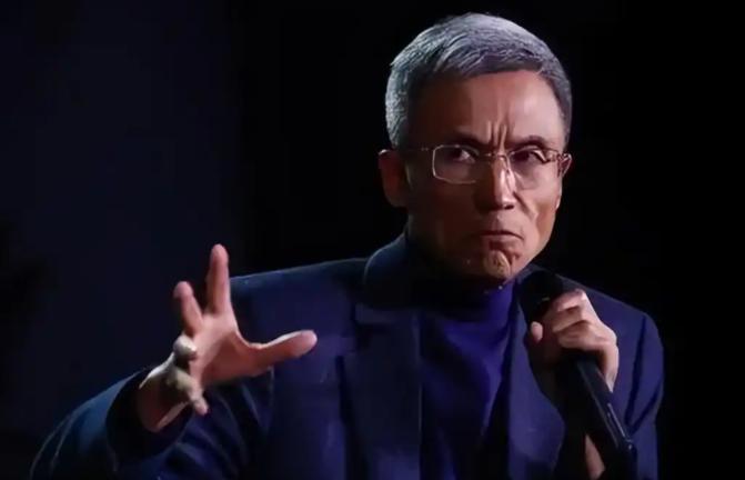 为什么说中国的公知需要一次肃清？举个挺多年前的例子，2011年，一帮“公知”对中