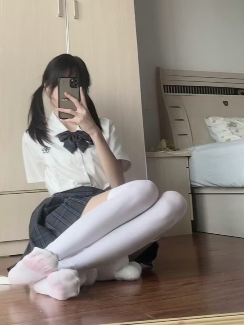 “成年人的世界，连崩溃都是静音的。”北京·银山塔林景区