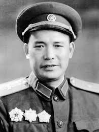 1929年冬天，孤江边上，一个国民党排长带着22个弟兄、8支步枪、2挺重机枪，连