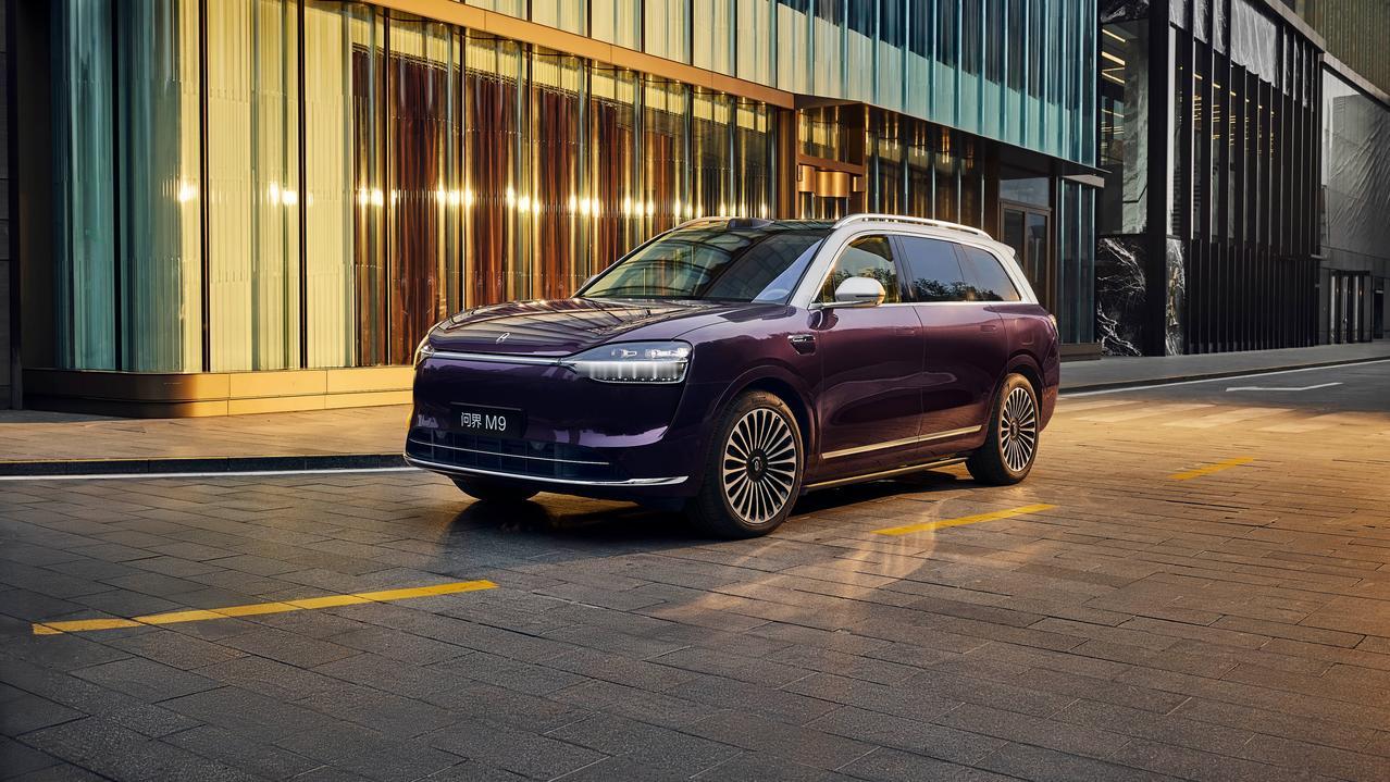 冲破高端SUV“内卷”，问界M9凭实力圈粉无数在竞争白热化的高端SUV市场，问