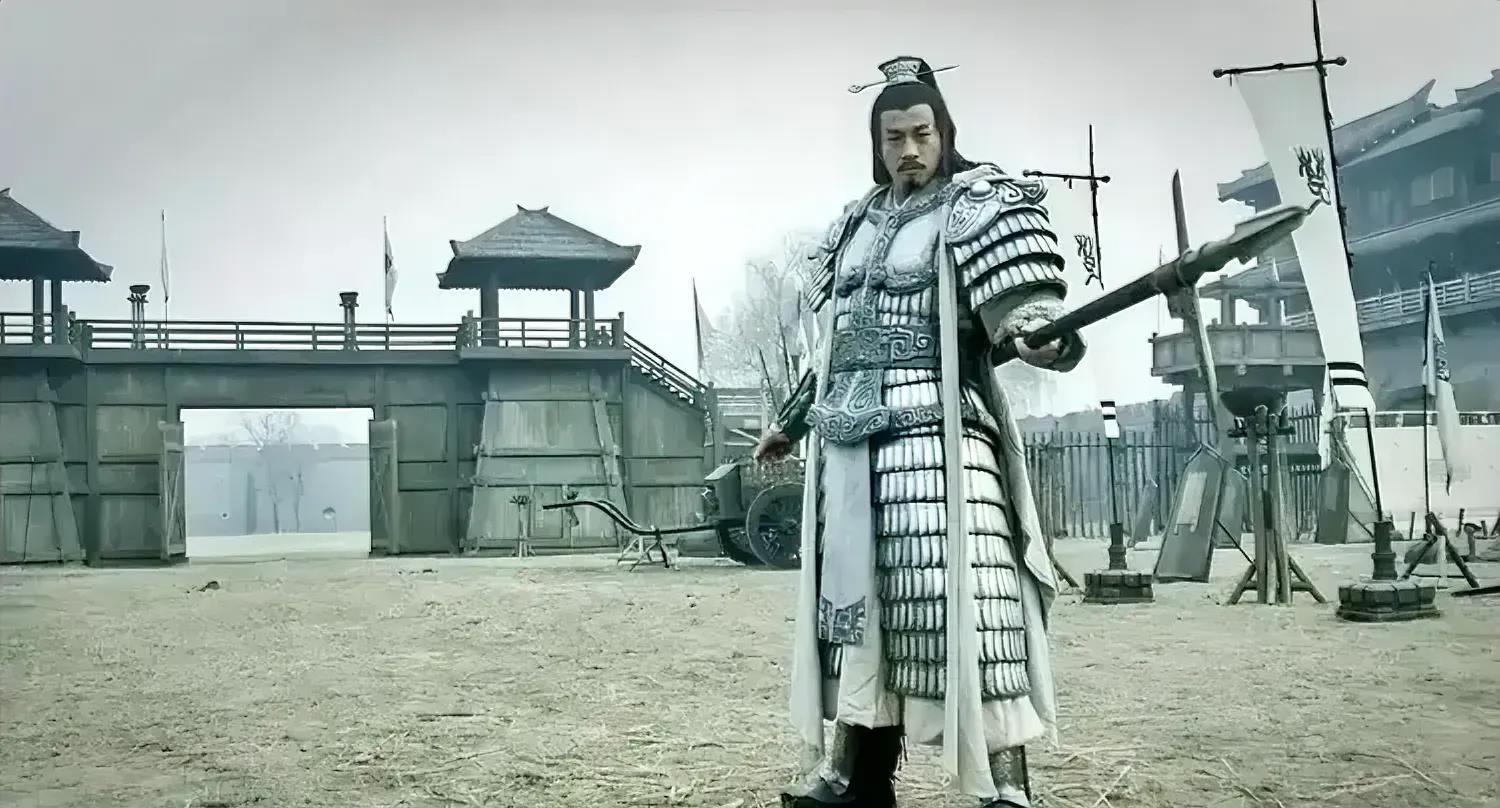 在项梁死前，项羽属于纯粹的工具人+人形兵器。项羽在项梁起兵之前，还为项梁做过刺客