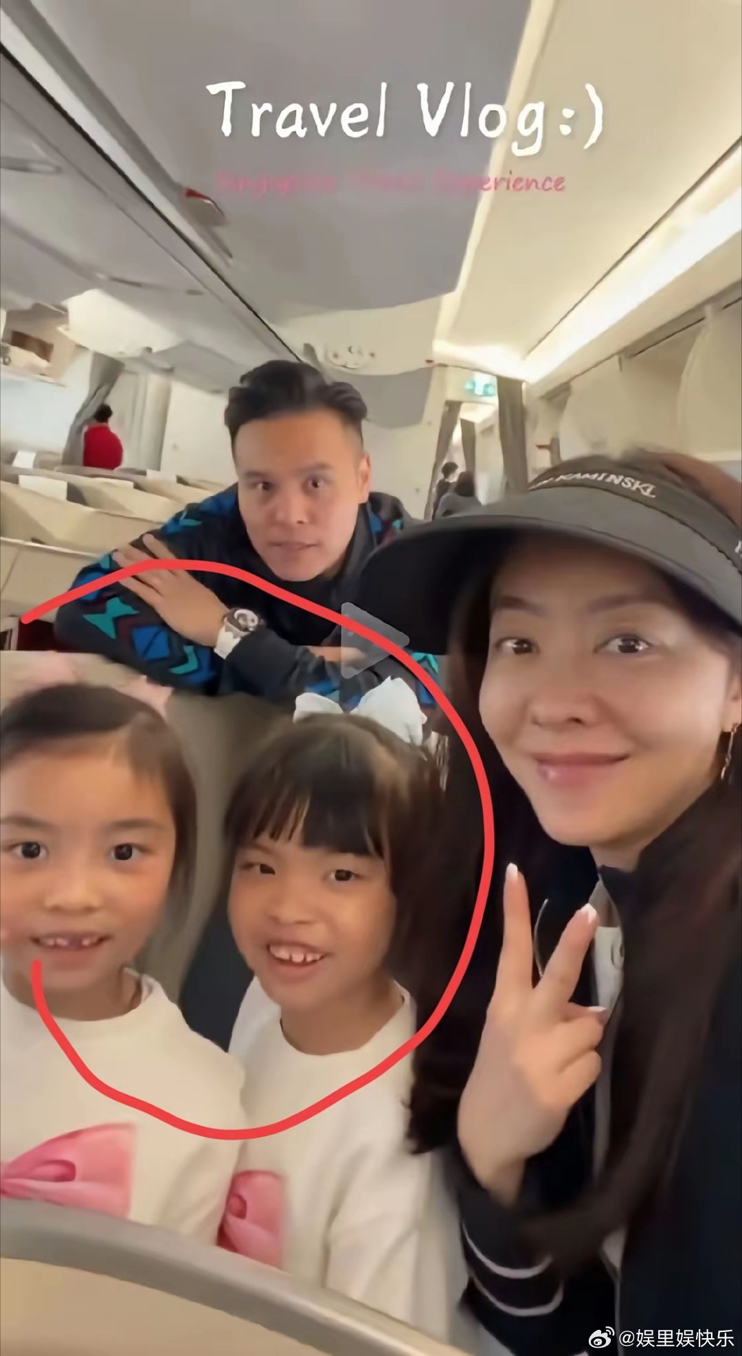 看了熊黛林的双胞胎女儿，终于知道基因的强大了，一个女儿遗传了妈妈的大眼睛，另一个
