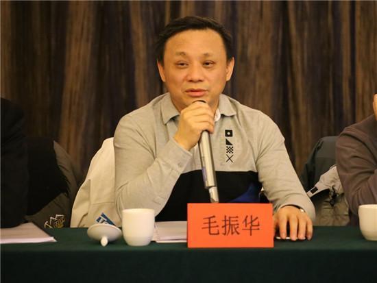 关于“体制内退休费太高”，经济学家毛振华公开直白提出：现在部分体制内退休人员拿的