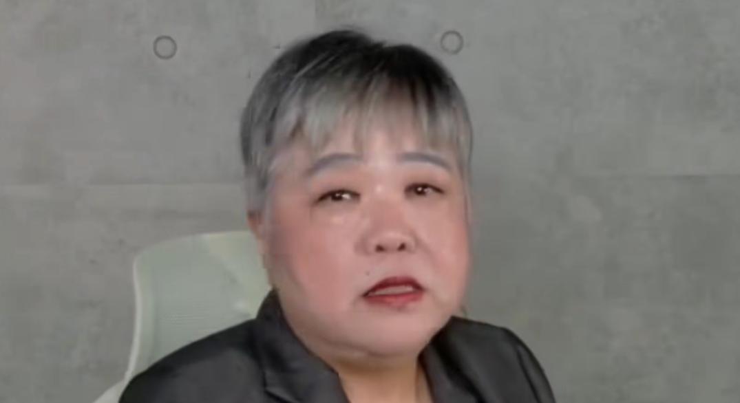 黄光芹昨天表示，郑丽文之前很强硬，结果昨天却突然软了，跑去向韩国瑜道歉。国民党向