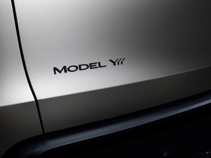 特斯拉ModelYL将于秋季发布听说大家都在对标我的ModelY是吧那更新一个