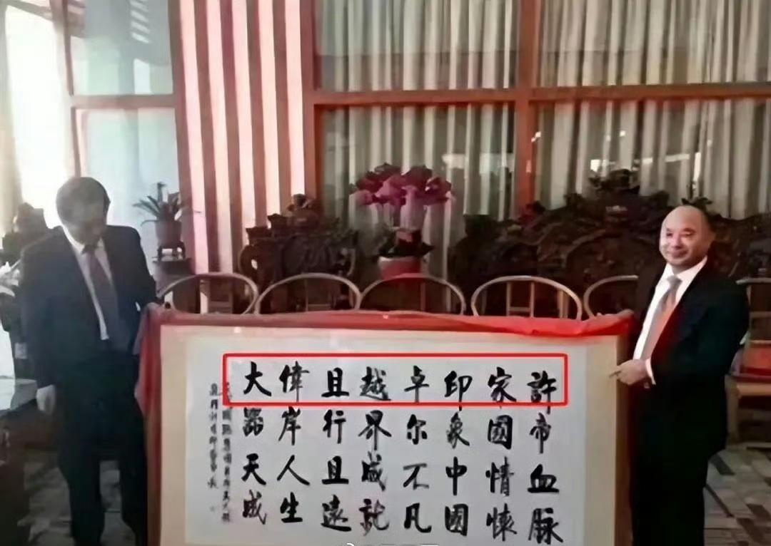 做非常之人，行非常之事，建非常之功。如今看，是丟非常之脸。书法是雅事，也是照妖