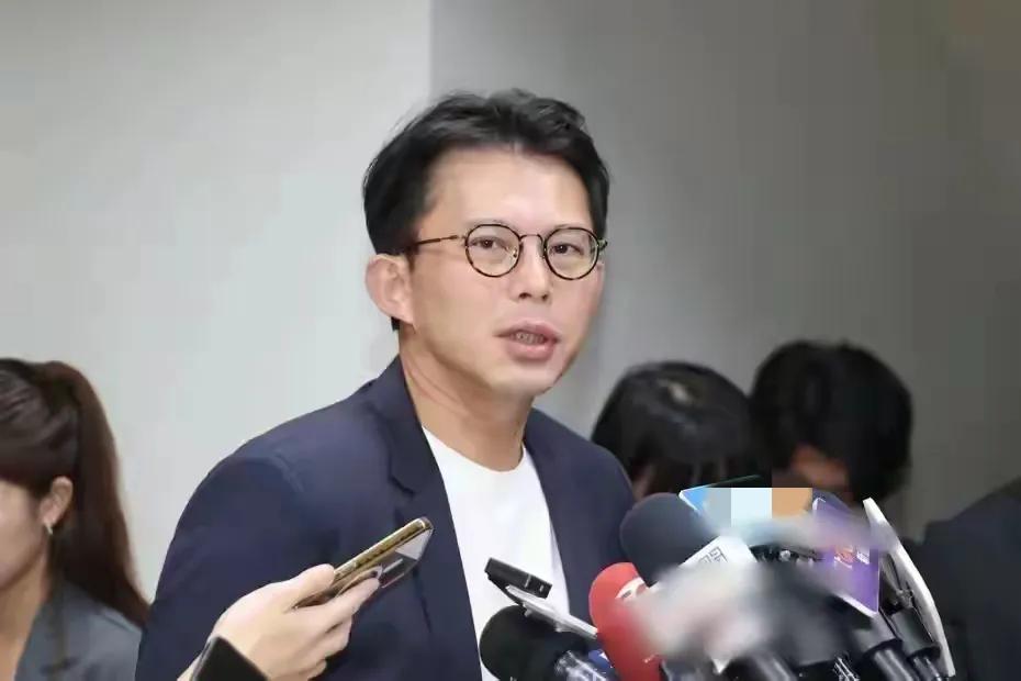 赖清德这回彻底慌了，黄国昌爆料一绿要员将面临辞职！随着郑丽文拍板确认在7月25