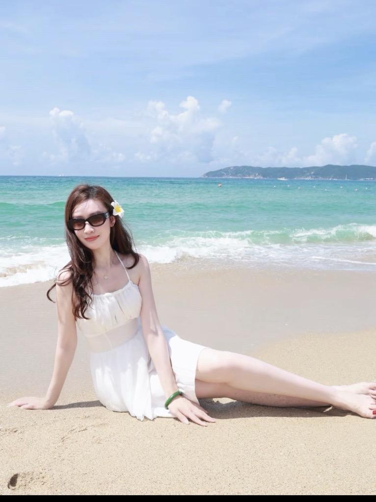 做了一场梦 醒来在蓝色海边.