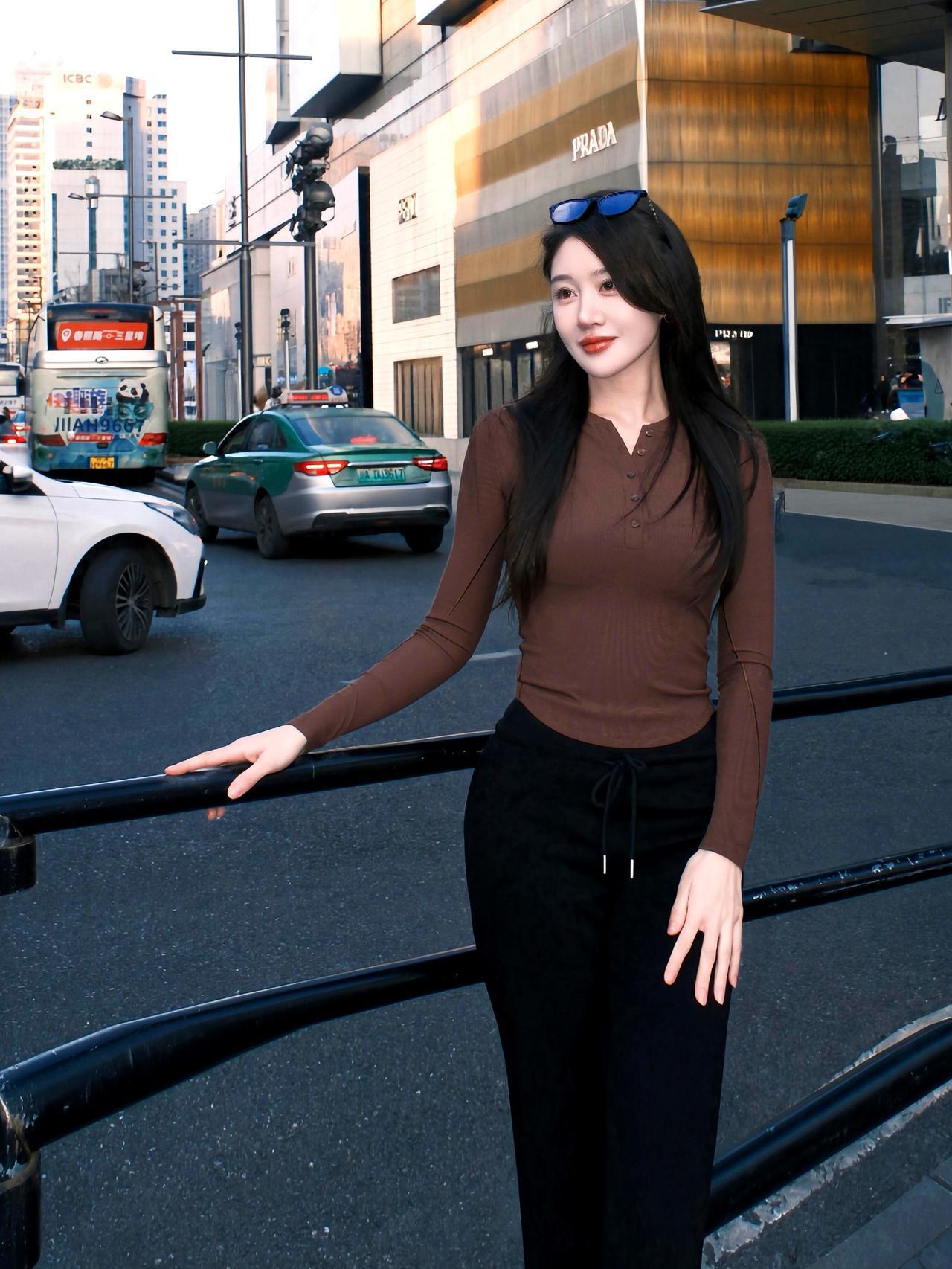 [？？？]为何现在吃穿不愁，反而还越来越多的人焦虑？以前的焦虑=活不下去