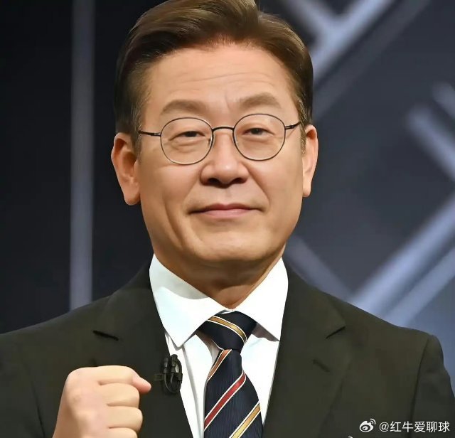 韩国主教练已被全民拉黑在小组出局后，韩国总统李在明点评了本届韩国队：把无能之辈放