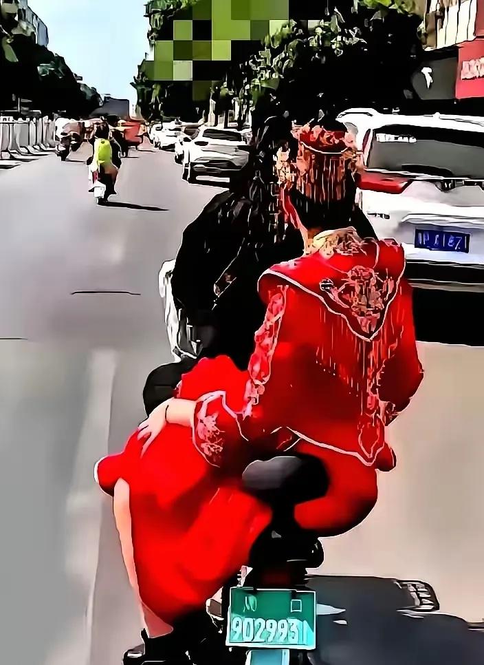 二十一万的排场搞得轰轰烈烈，结果准婆婆当众甩脸子：“农村姑娘配不上我儿子”，一句