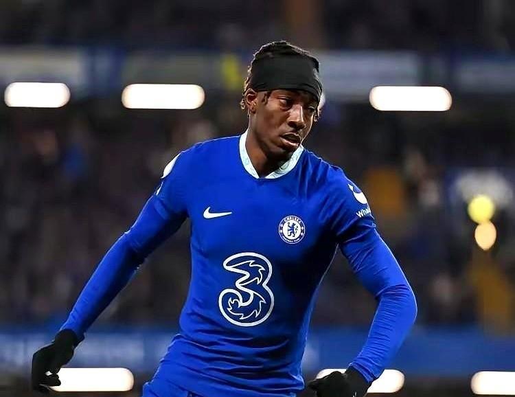 说句扎心的话，有些比赛输了不要紧。但人心要是散了，这球队可就真没救了。看