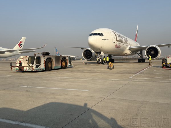 杭州机场国际航班备降架次创纪录 不到5小时接收23个备降航班